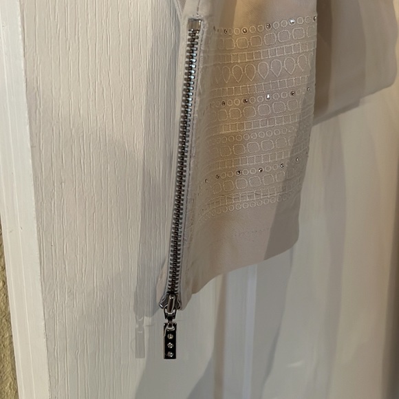 🆕 GUITAR Women’s Two Pice Jacket and Pants Set 🤪 - Picture 11 of 15